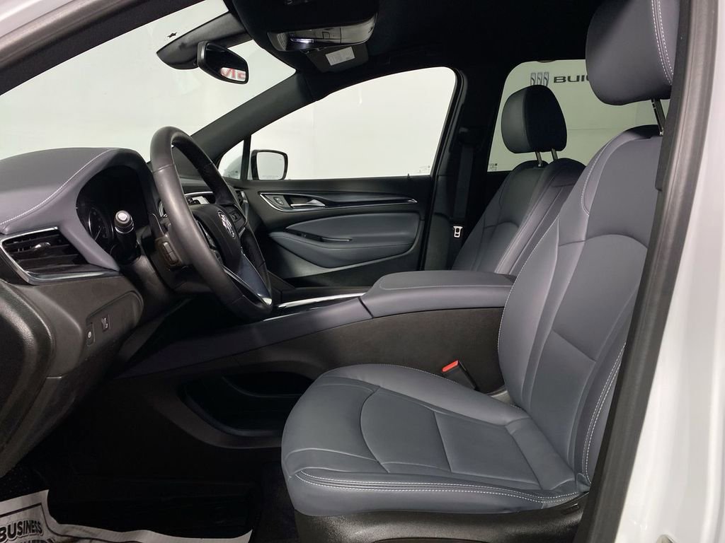 Used 2023 Buick Enclave Essence image 11