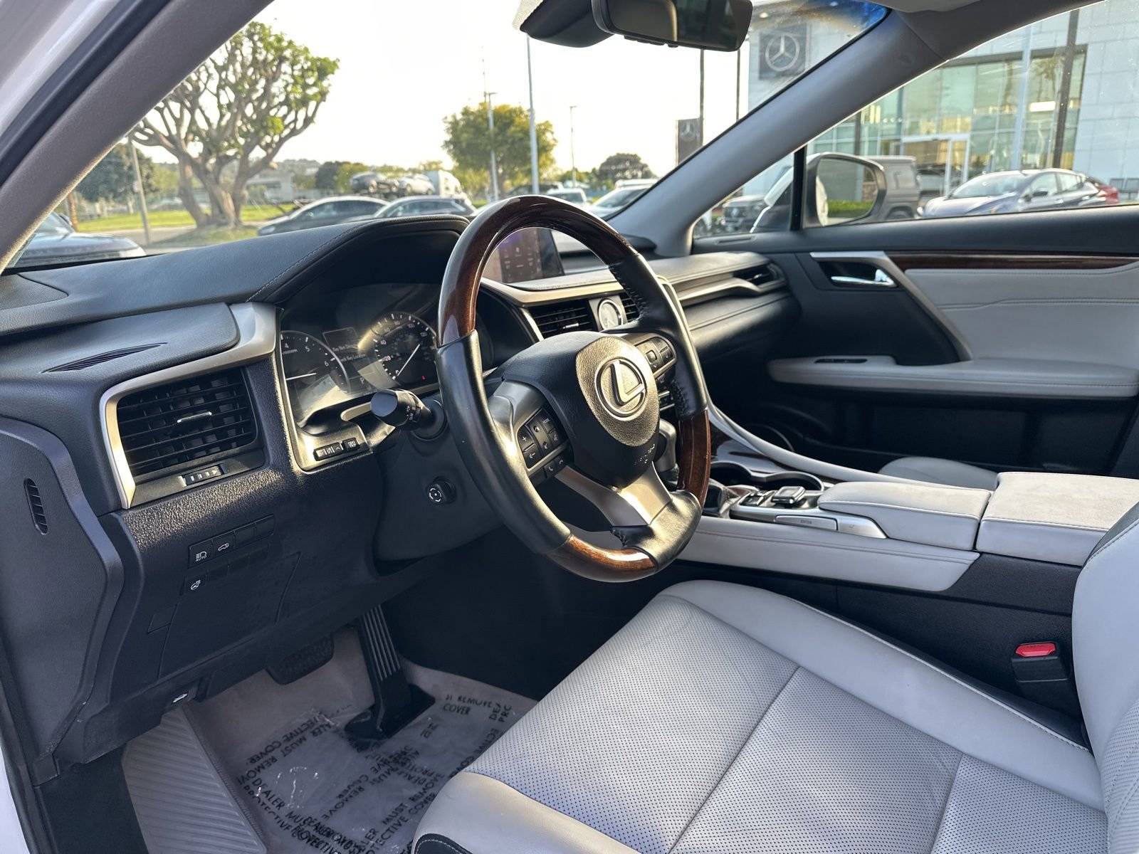 Used 2017 Lexus RX 350 FWD w/ Premium Package image 13
