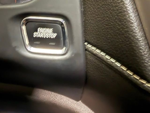 Used 2022 GMC Acadia Denali w/ Black Diamond Edition image 26