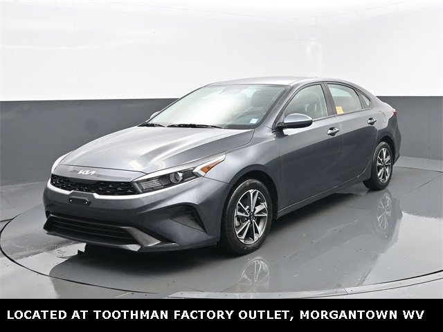 Used 2024 Kia Forte LXS image 2