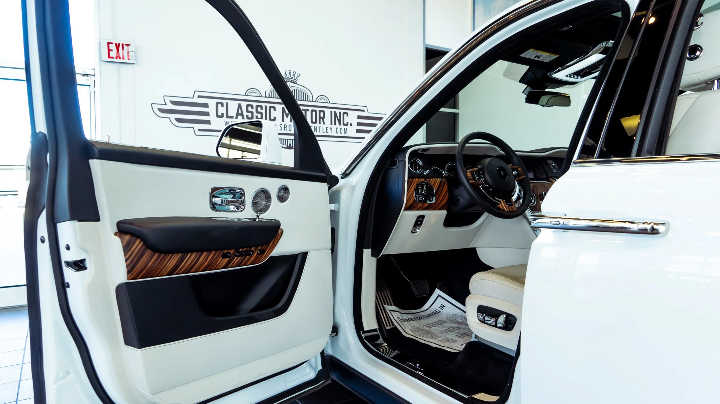 Used 2019 Rolls-Royce Cullinan AWD/4WD image 12