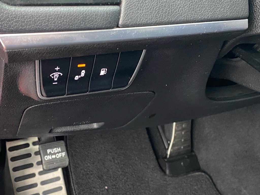 Used 2020 Kia Stinger GT-Line w/ Sun & Sound Package image 33