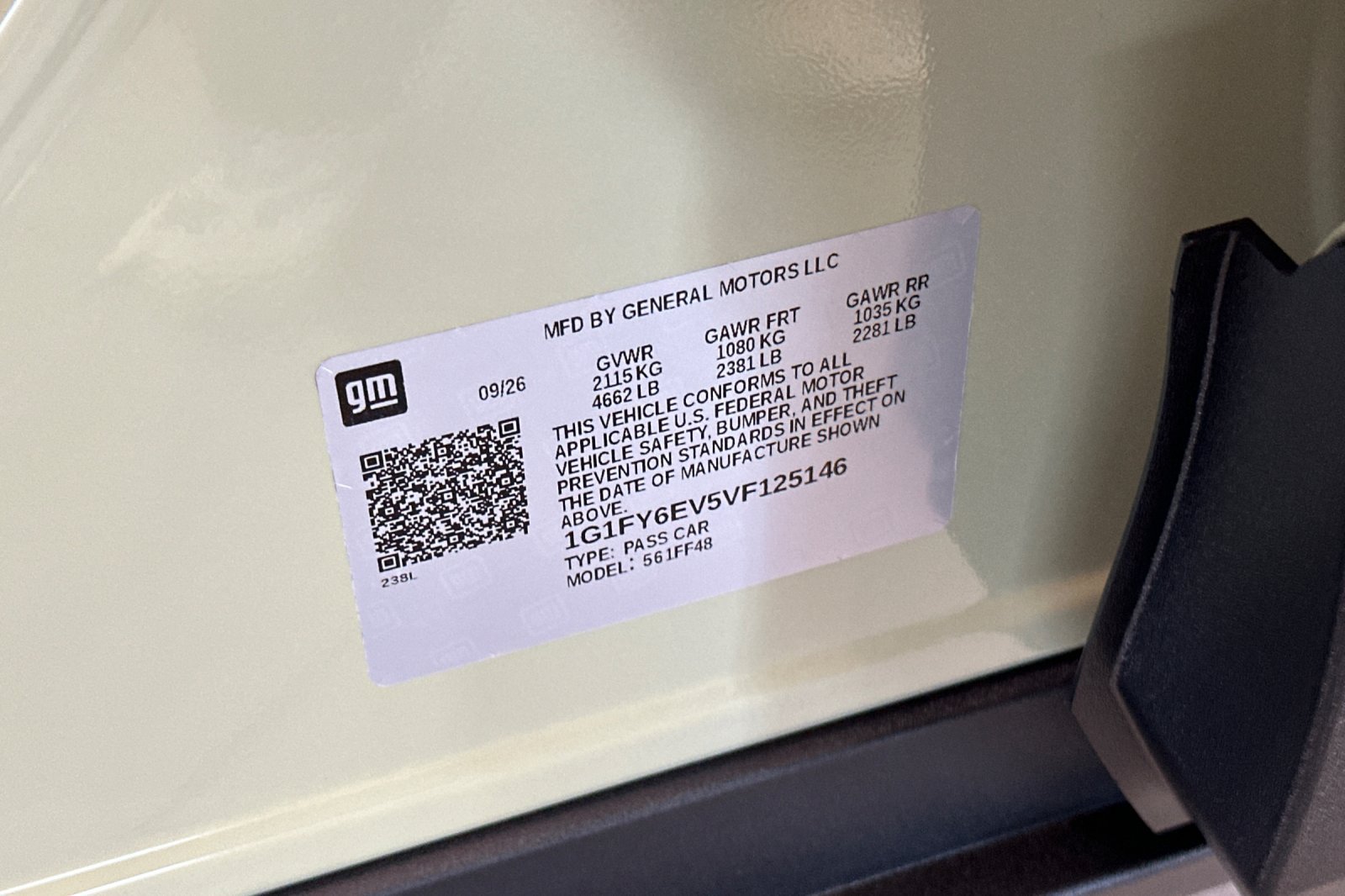 New 2027 Chevrolet Bolt LT FWD image 25