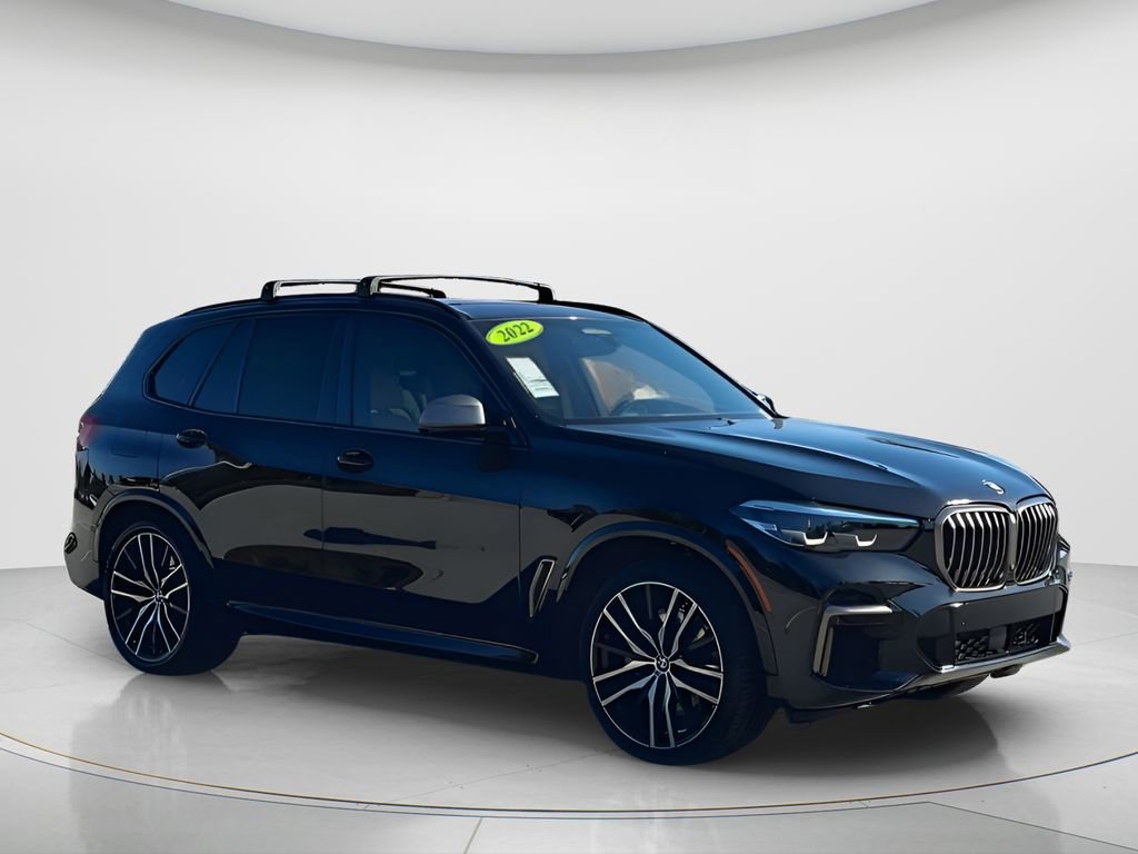 Used 2022 BMW X5 M50i image 2