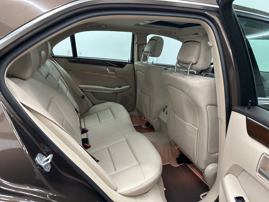 Used 2016 Mercedes-Benz E 250 Sedan image 26