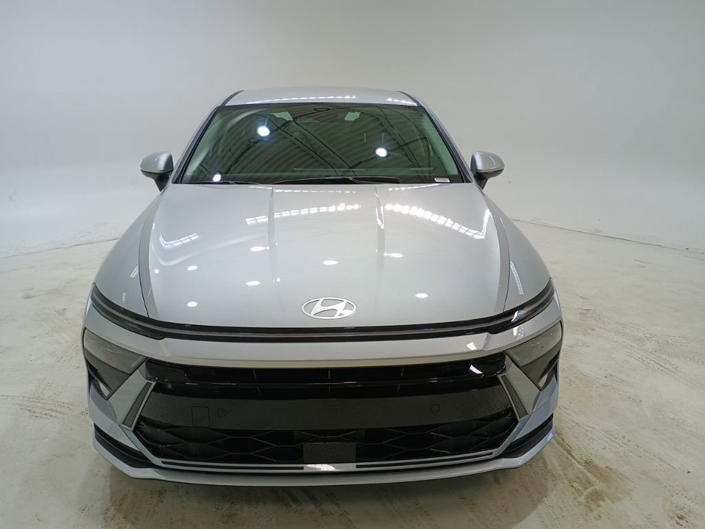 New 2026 Hyundai Sonata Blue FWD image 2
