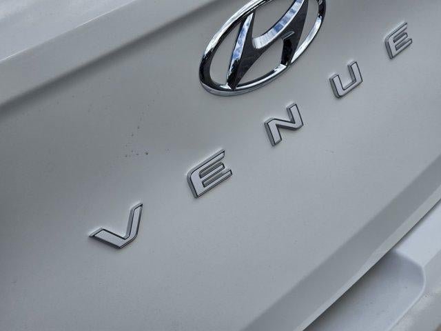 New 2026 Hyundai Venue SEL FWD image 7