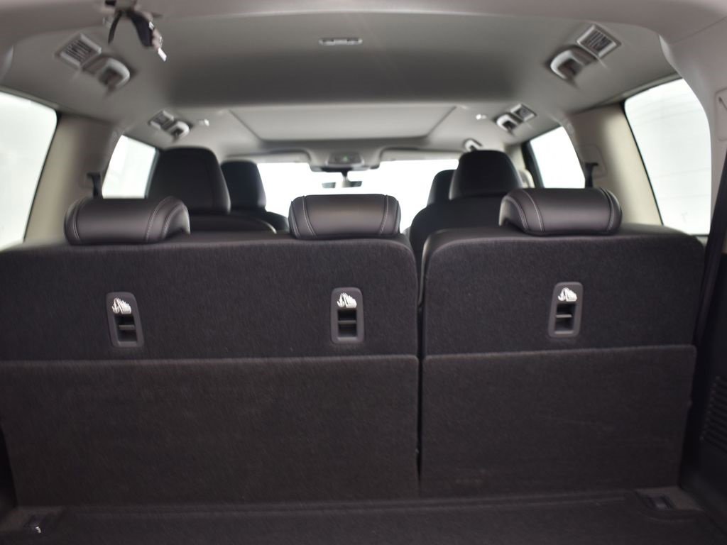 New 2026 INFINITI QX80 Pure w/ Cargo Package image 16