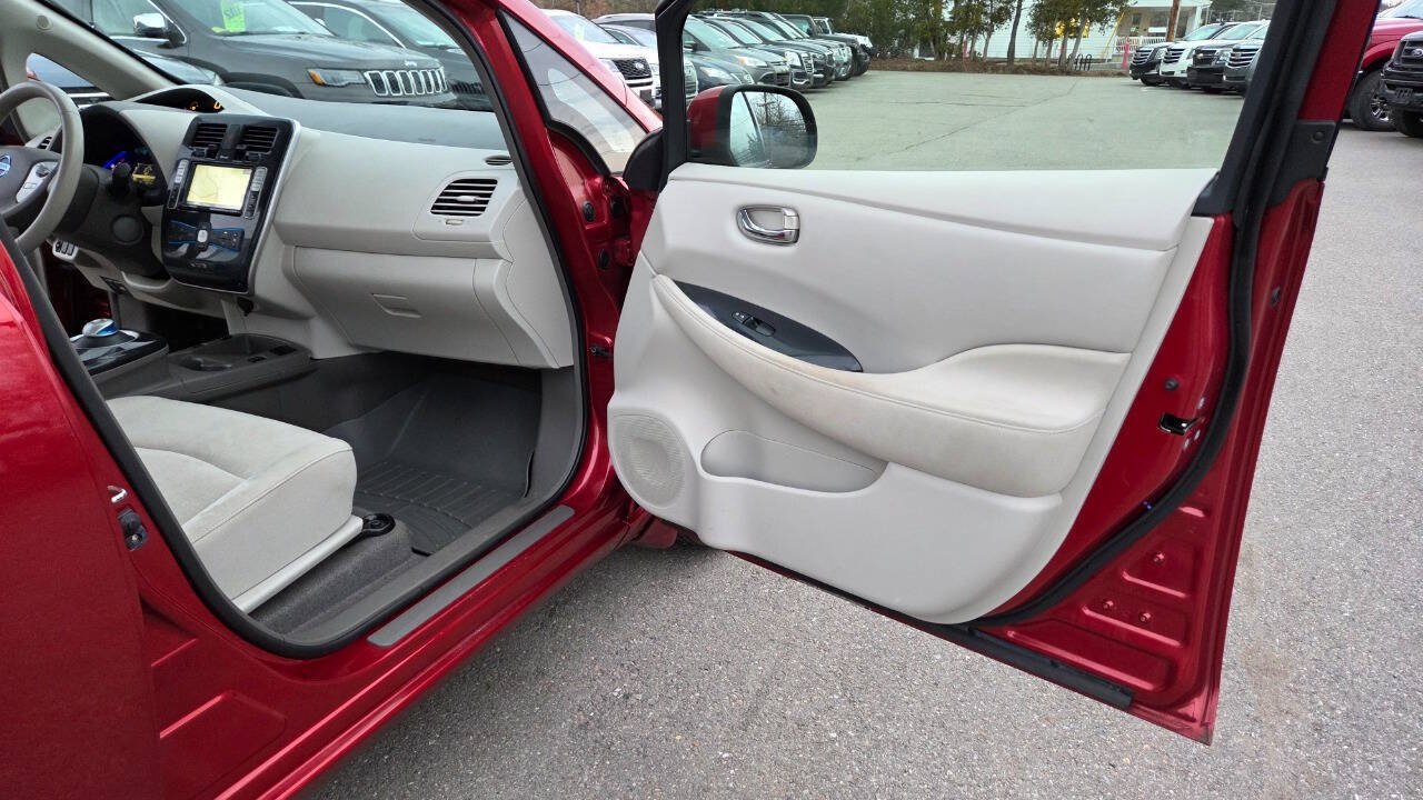 Used 2012 Nissan Leaf SV FWD image 36