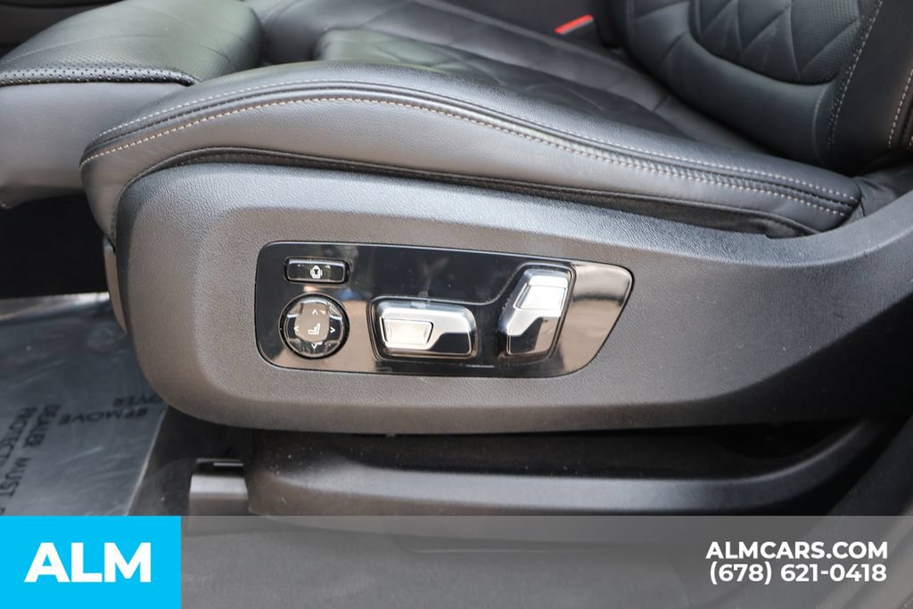 Used 2024 BMW X5 sDrive40i w/ Premium Package RWD image 12