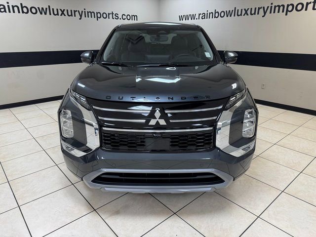 New 2026 Mitsubishi Outlander SE FWD image 2