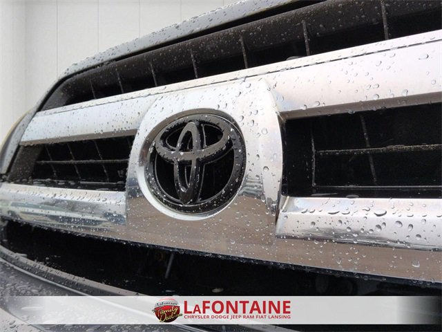 Used 2004 Toyota 4Runner SR5 image 9