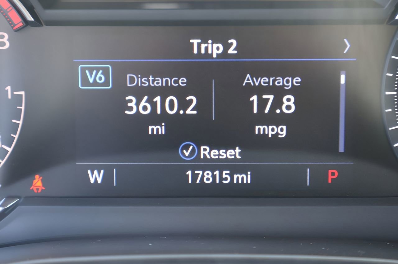 Used 2025 Cadillac XT6 Premium Luxury FWD image 26