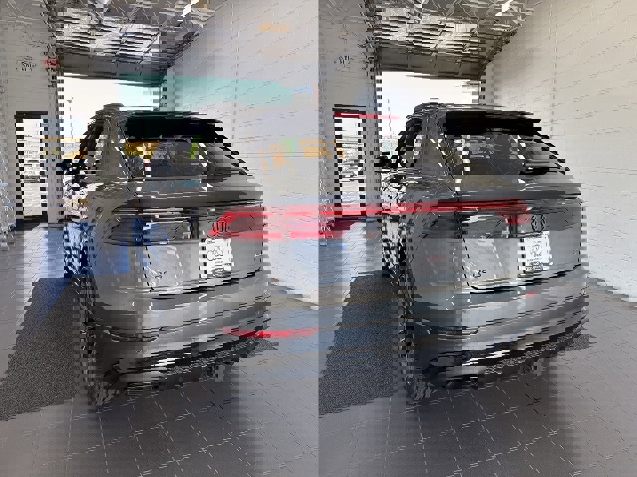 New 2025 Audi Q8 Premium Plus image 6