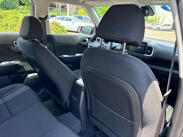 Used 2023 Hyundai Venue SEL FWD image 22