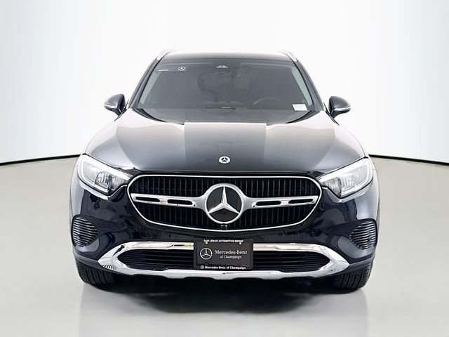 Used 2025 Mercedes-Benz GLC 350e 4MATIC image 2