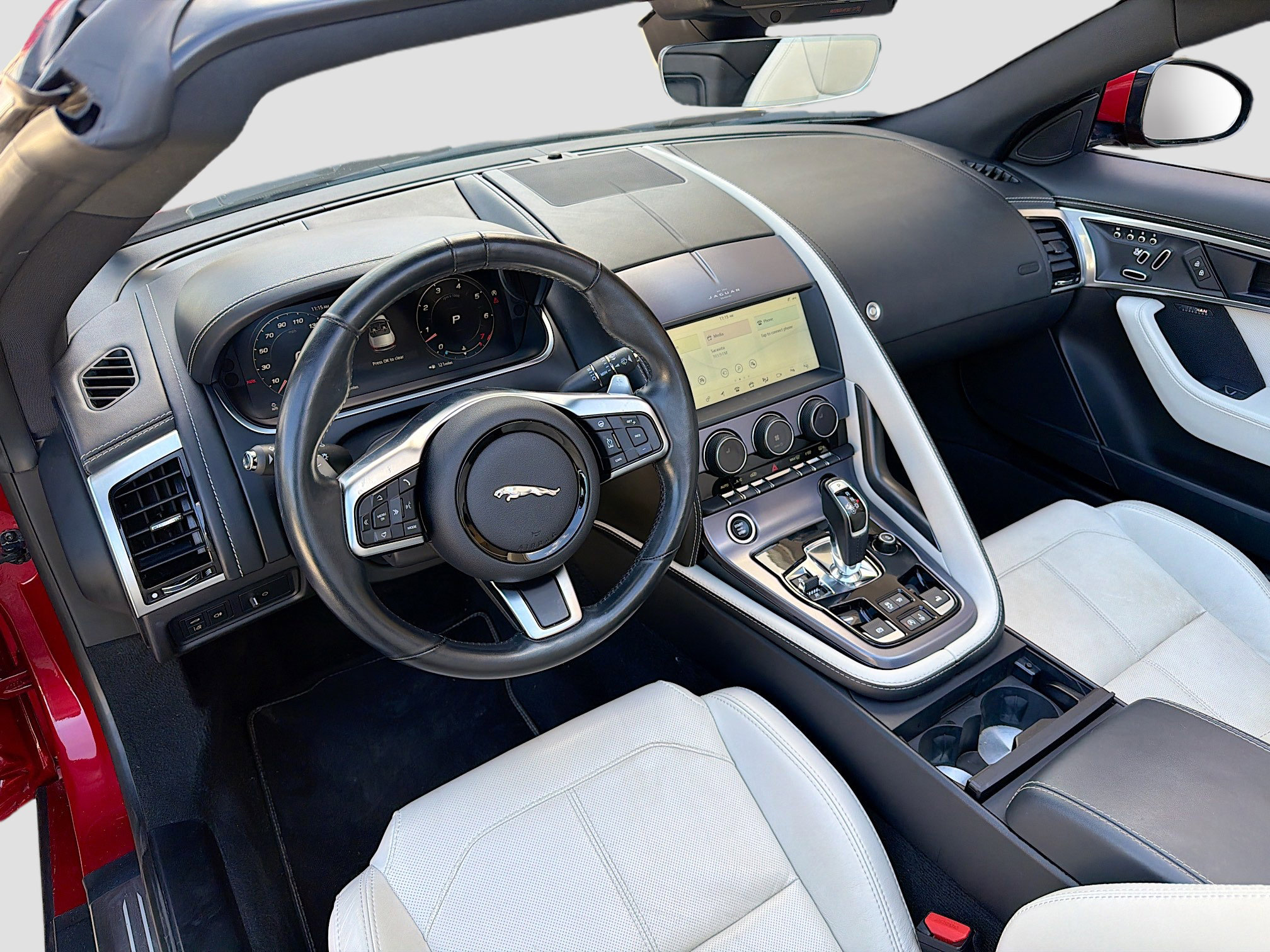 Used 2023 Jaguar F-TYPE Convertible image 23