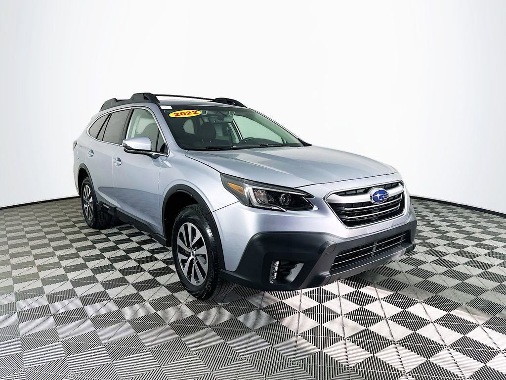 Used 2022 Subaru Outback Premium image 3