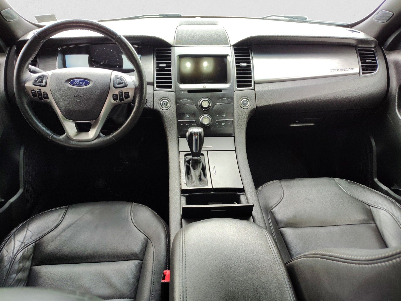 Used 2017 Ford Taurus SEL w/ Equipment Group 201A FWD image 13