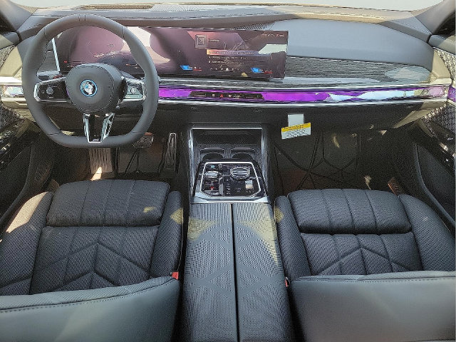 New 2026 BMW i7 xDrive60 w/ Executive Package AWD/4WD image 13