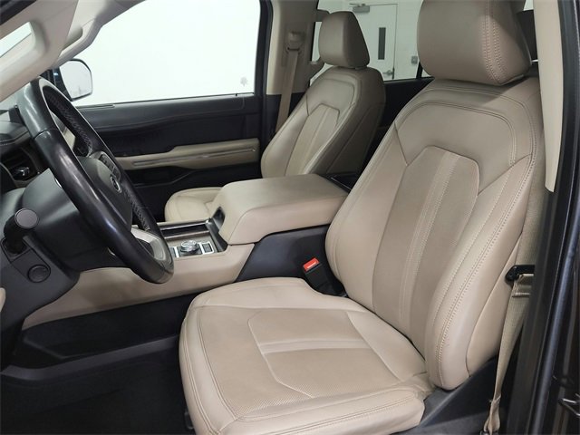 Used 2024 Ford Expedition Limited image 18