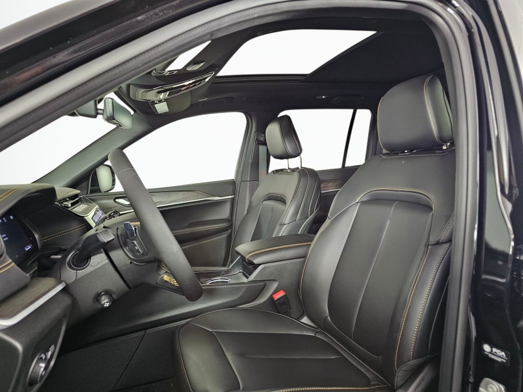 New 2026 Jeep Grand Cherokee Limited AWD/4WD image 24