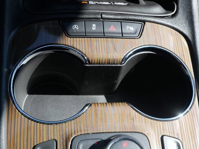 Used 2023 GMC Acadia SLE w/ Driver Convenience Package image 20