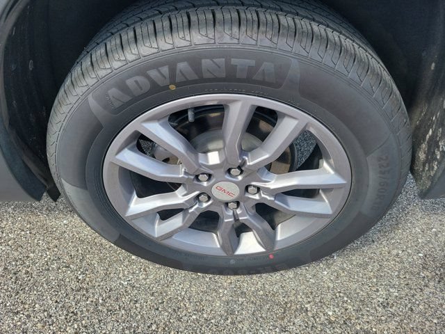 Used 2024 GMC Terrain SLT FWD image 9