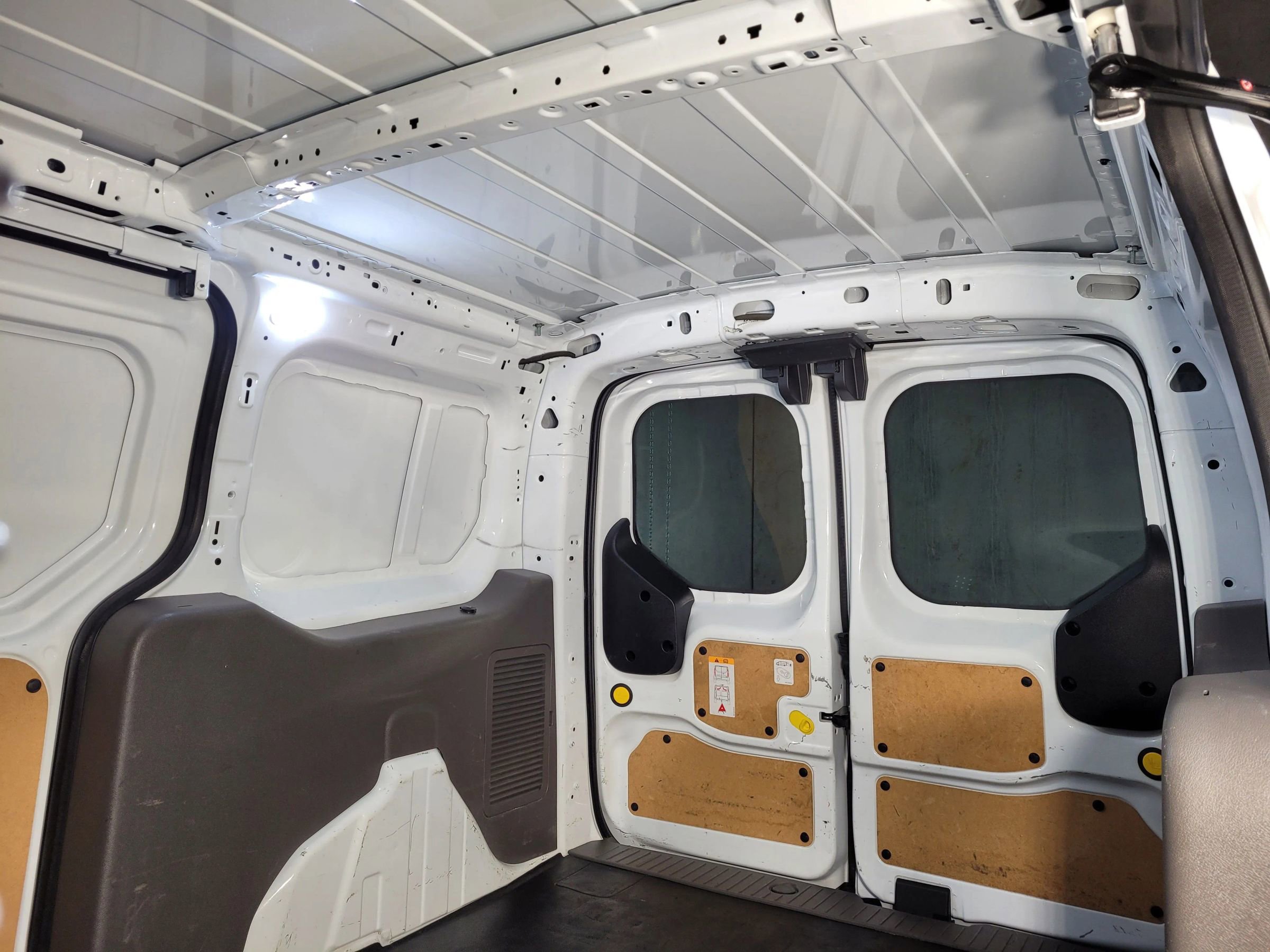 Used 2022 Ford Transit Connect XL image 30