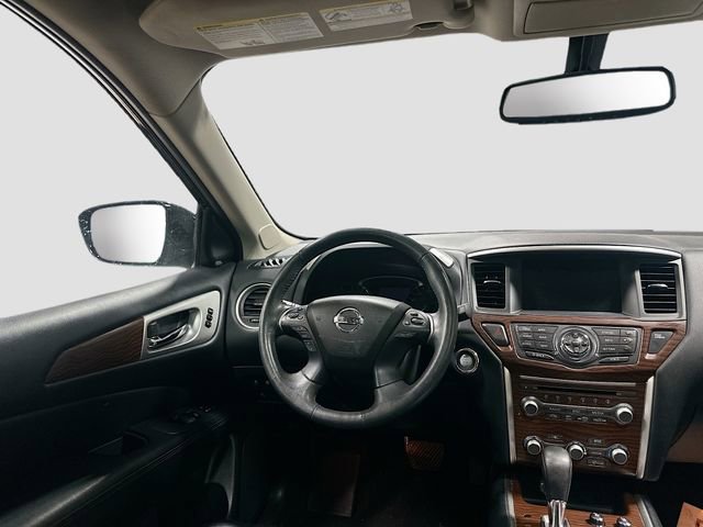 Used 2017 Nissan Pathfinder Platinum w/ Cargo Package AWD/4WD image 25