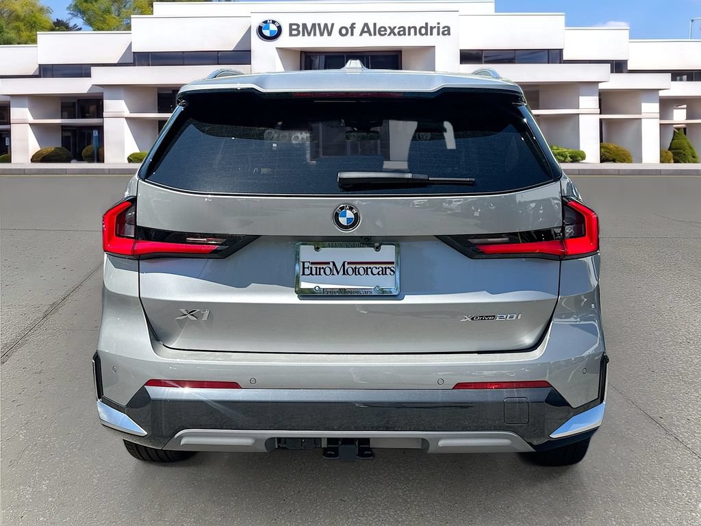 Used 2026 BMW X1 xDrive28i w/ Technology Package AWD/4WD image 6