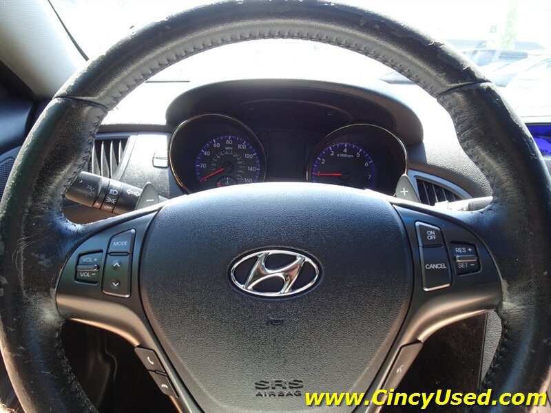 Used 2011 Hyundai Genesis 2.0T RWD image 21