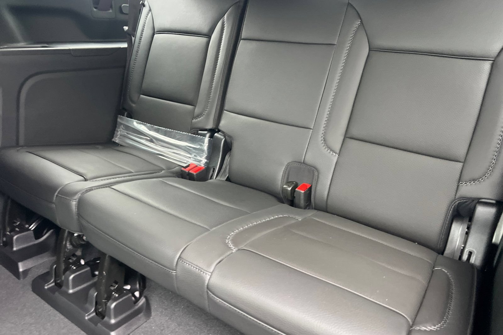 New 2026 GMC Yukon XL Denali w/ Denali Reserve Package AWD/4WD image 13