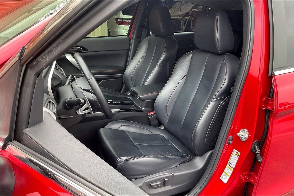 Used 2019 Mitsubishi Eclipse Cross SEL AWD/4WD image 24
