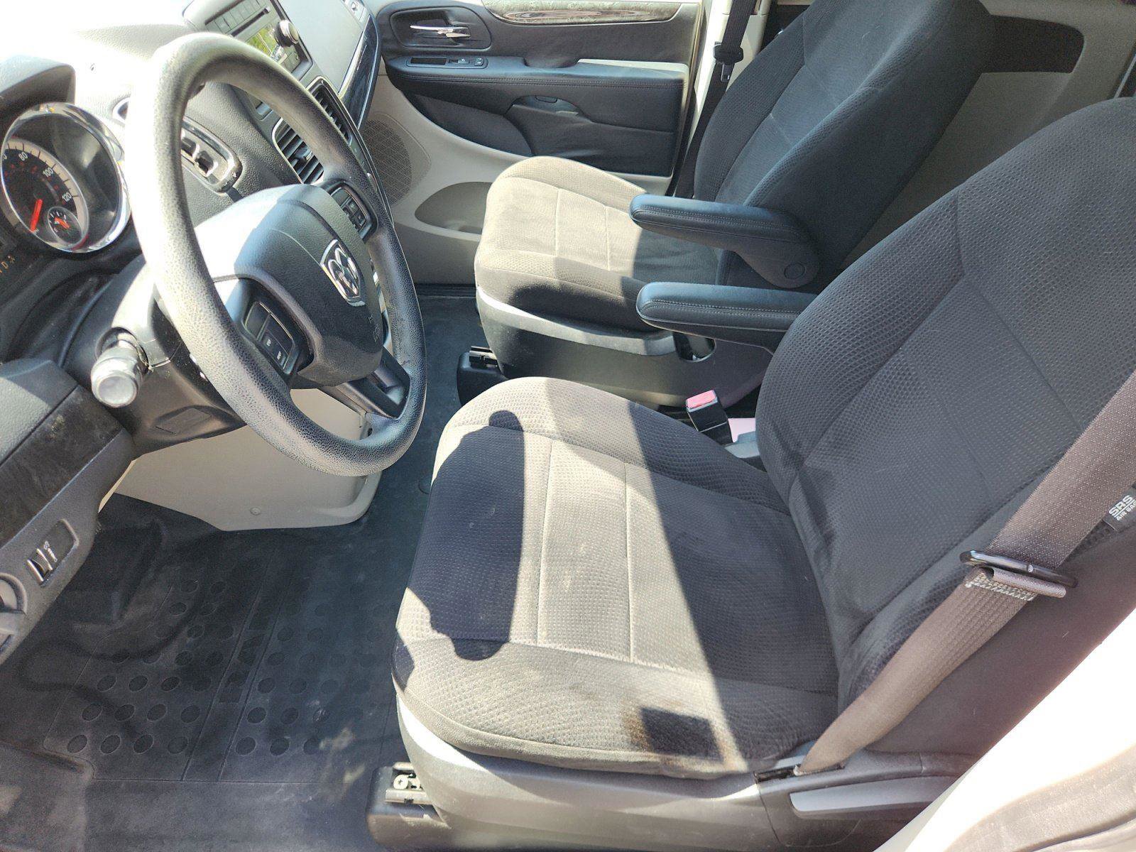 Used 2013 RAM C/V Tradesman FWD image 10