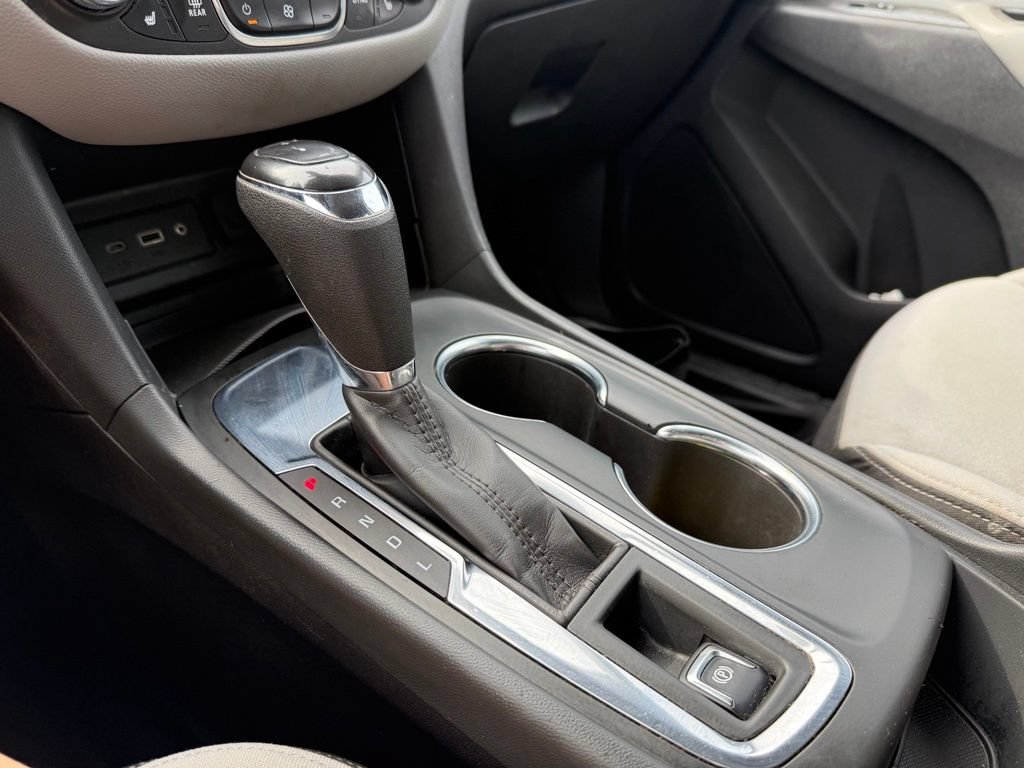 Used 2021 Chevrolet Equinox LT FWD image 20