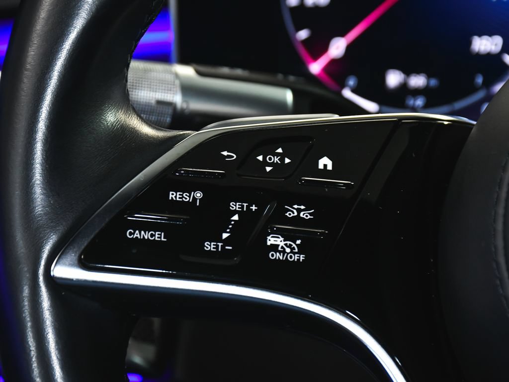 Used 2022 Mercedes-Benz S 500 4MATIC w/ AMG Line Package image 42