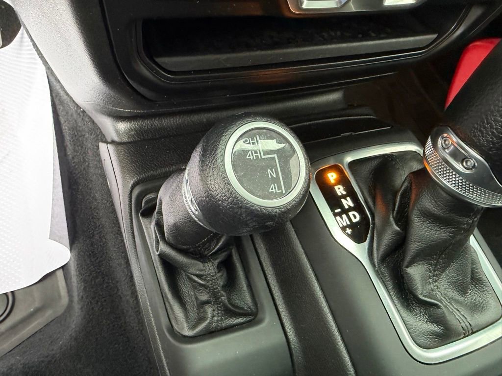 Used 2022 Jeep Wrangler Unlimited Sport image 39