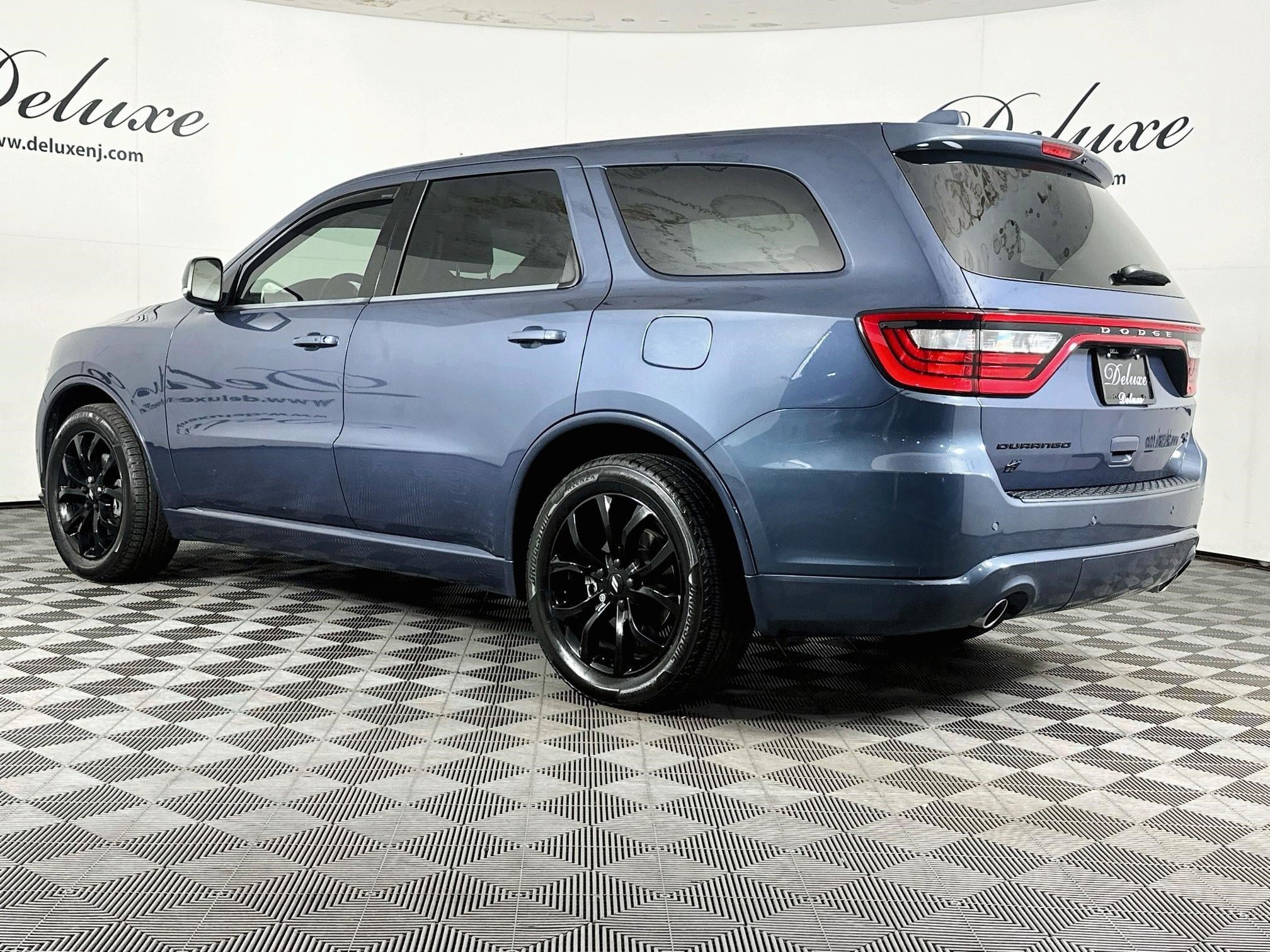 Used 2019 Dodge Durango R/T w/ Blacktop Package AWD/4WD image 4