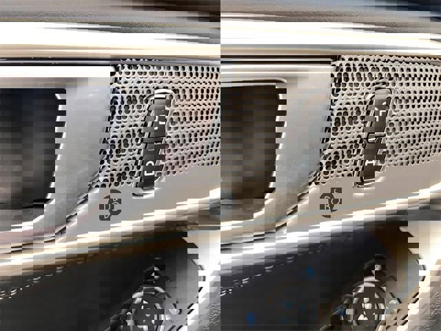 Used 2023 Ford Explorer Limited image 15