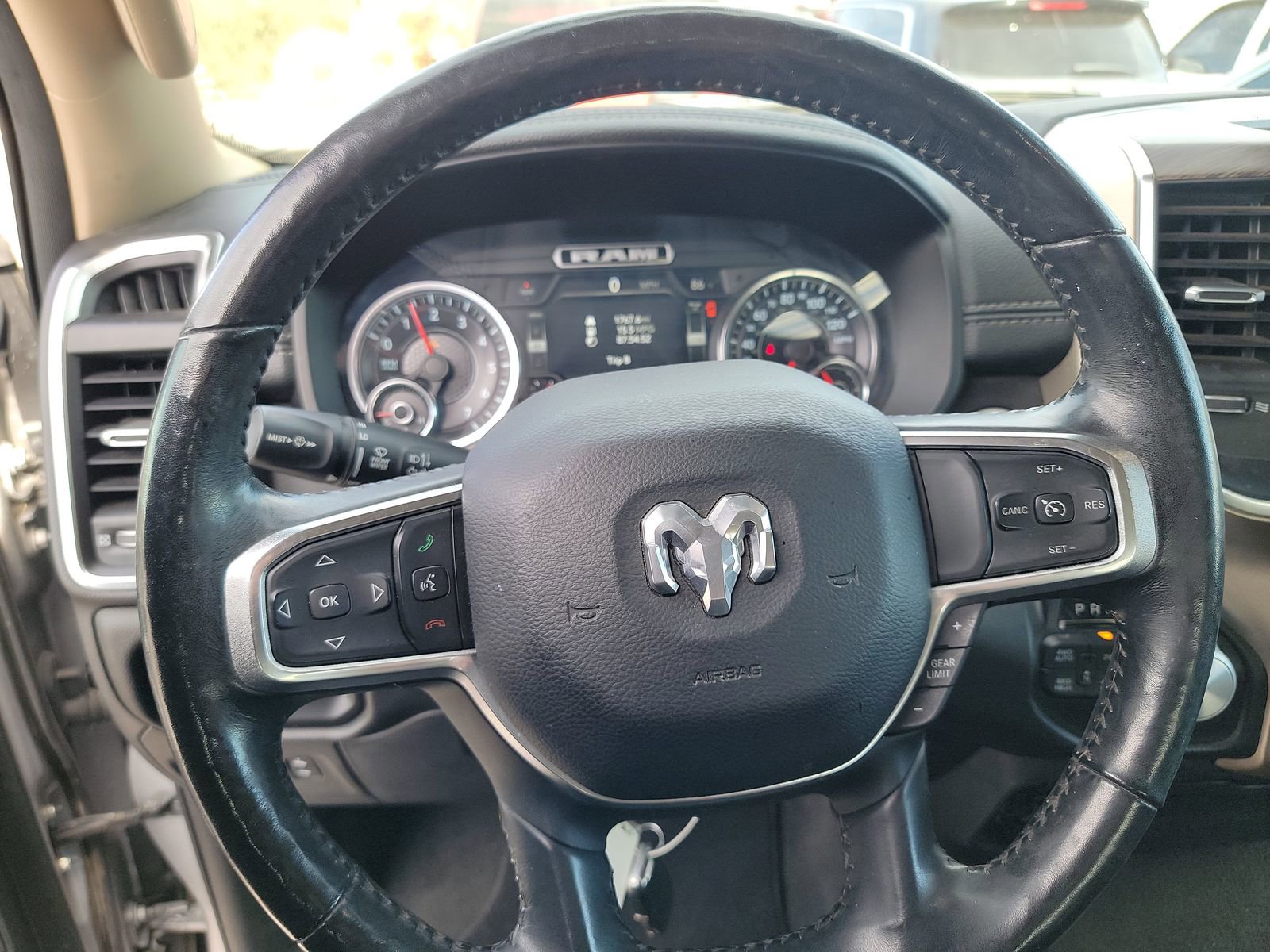 Used 2019 RAM 1500 Laramie image 10