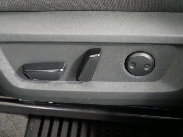 Used 2023 Nissan Rogue SV AWD/4WD image 15