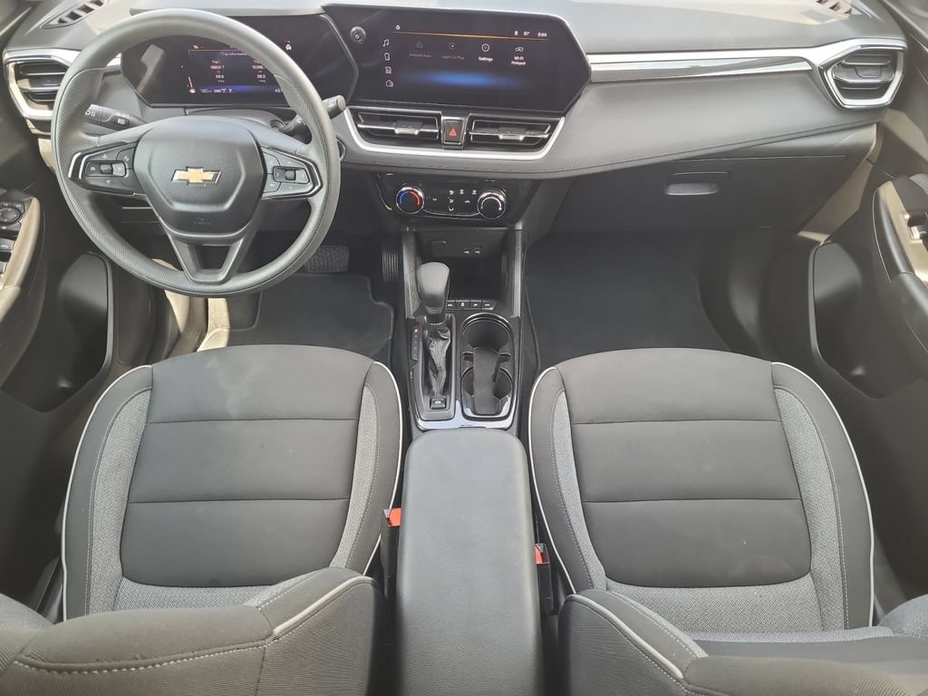 Used 2025 Chevrolet TrailBlazer LT AWD/4WD image 10