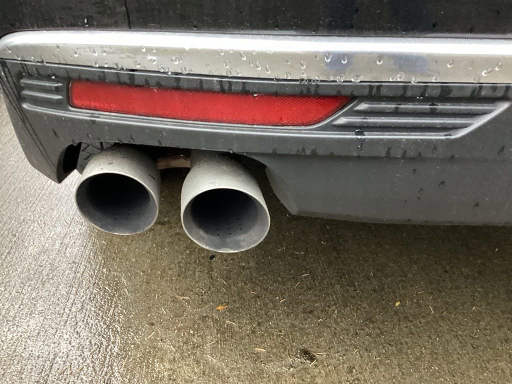 Used 2021 GMC Yukon Denali w/ Denali Premium Package image 6