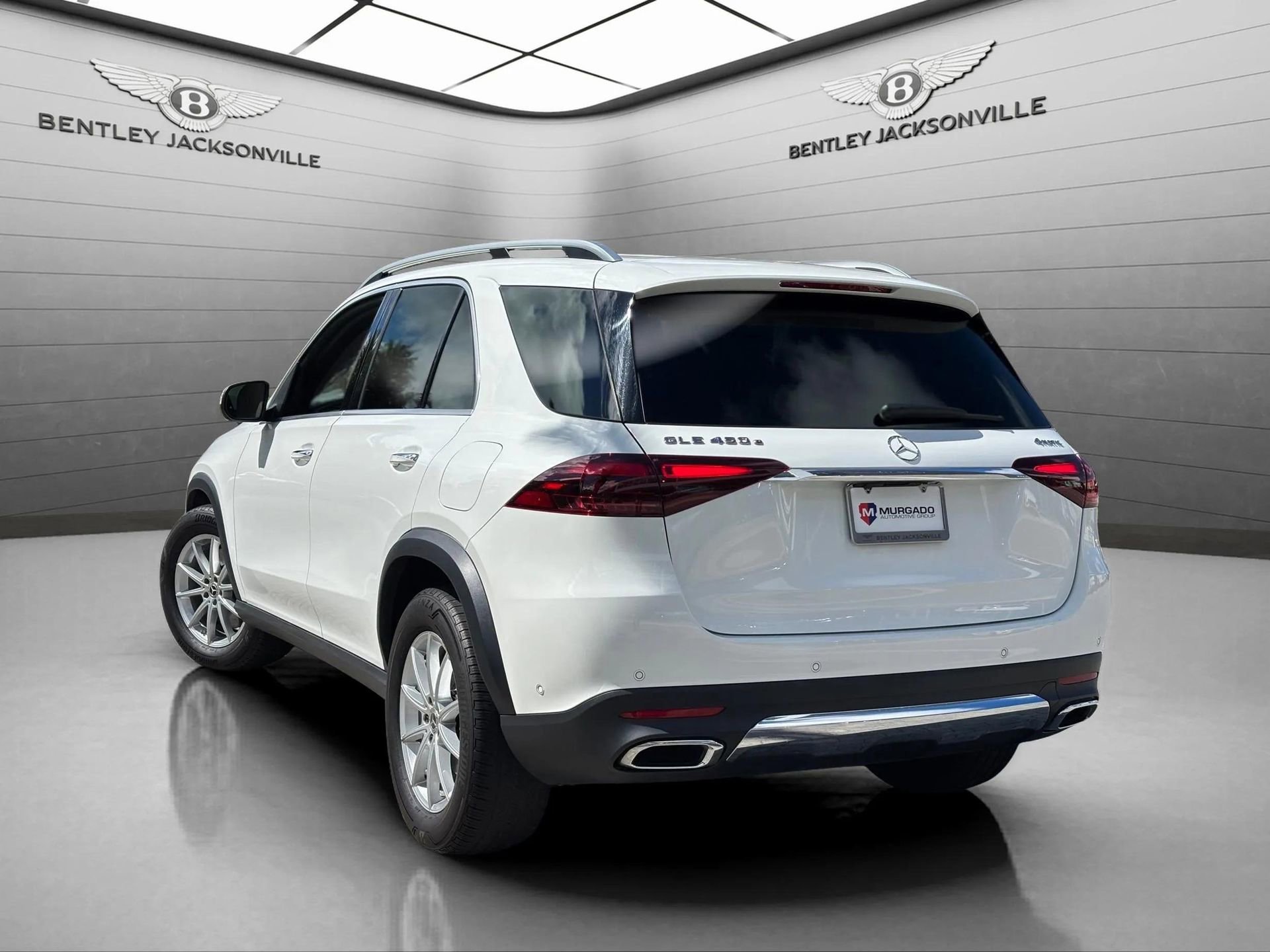 Used 2024 Mercedes-Benz GLE 450e 4MATIC image 3