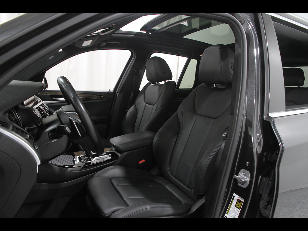 Used 2019 BMW X3 xDrive30i w/ Driving Assistance Package AWD/4WD image 5