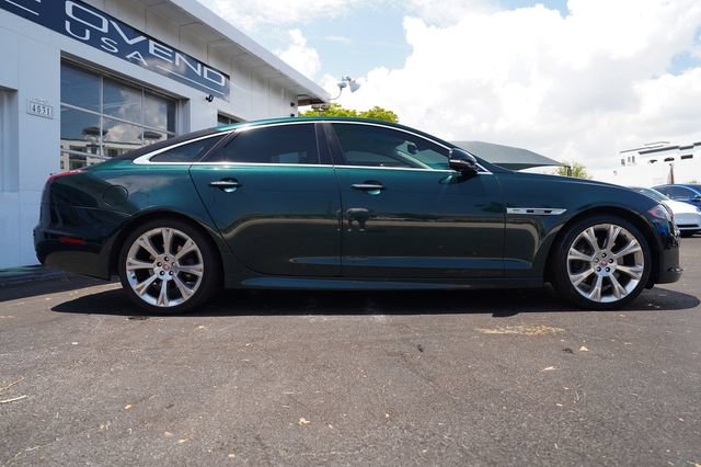 Used 2016 Jaguar XJ R-Sport RWD image 15