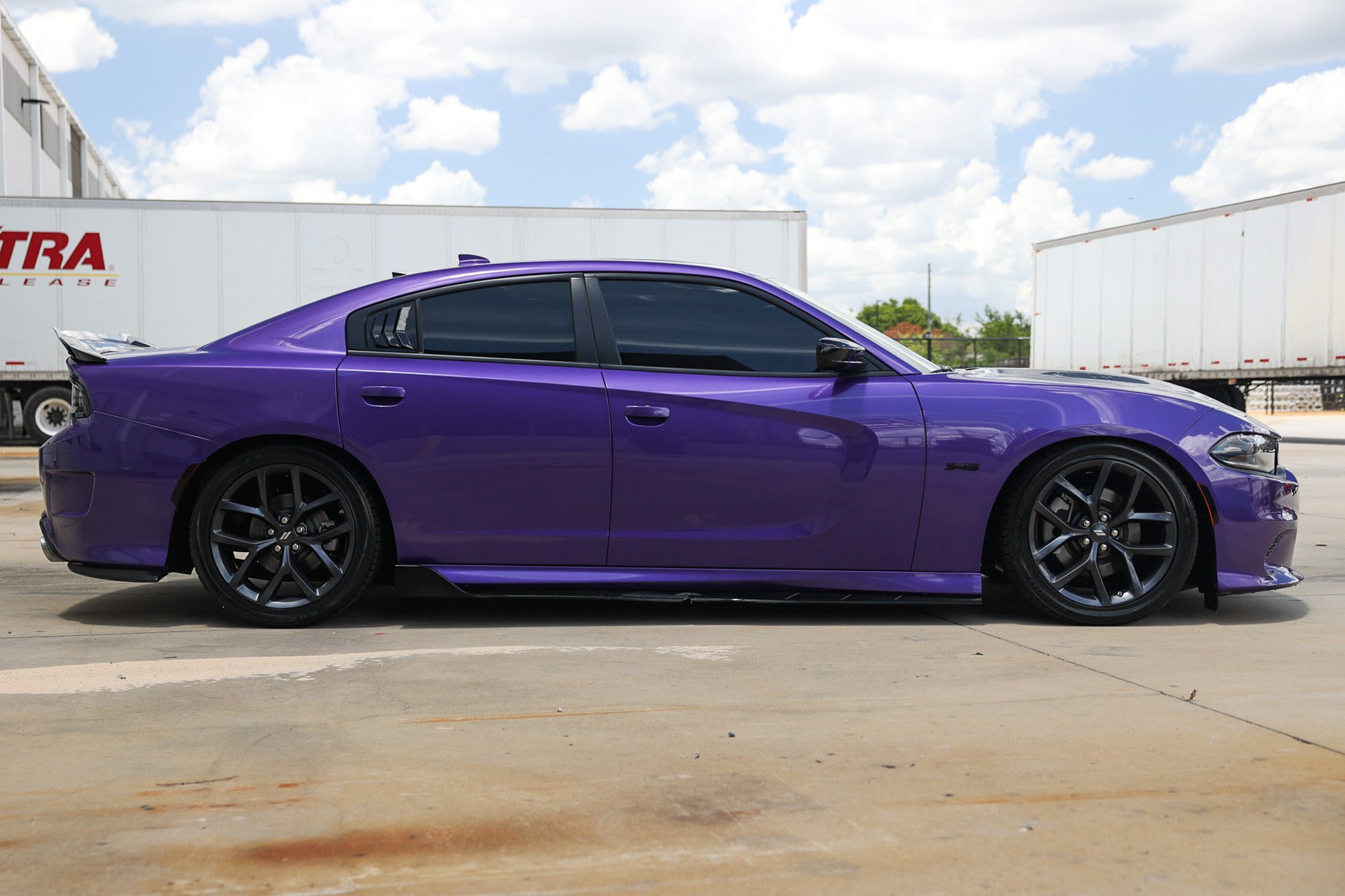 Used 2023 Dodge Charger R/T w/ Blacktop Package RWD image 15