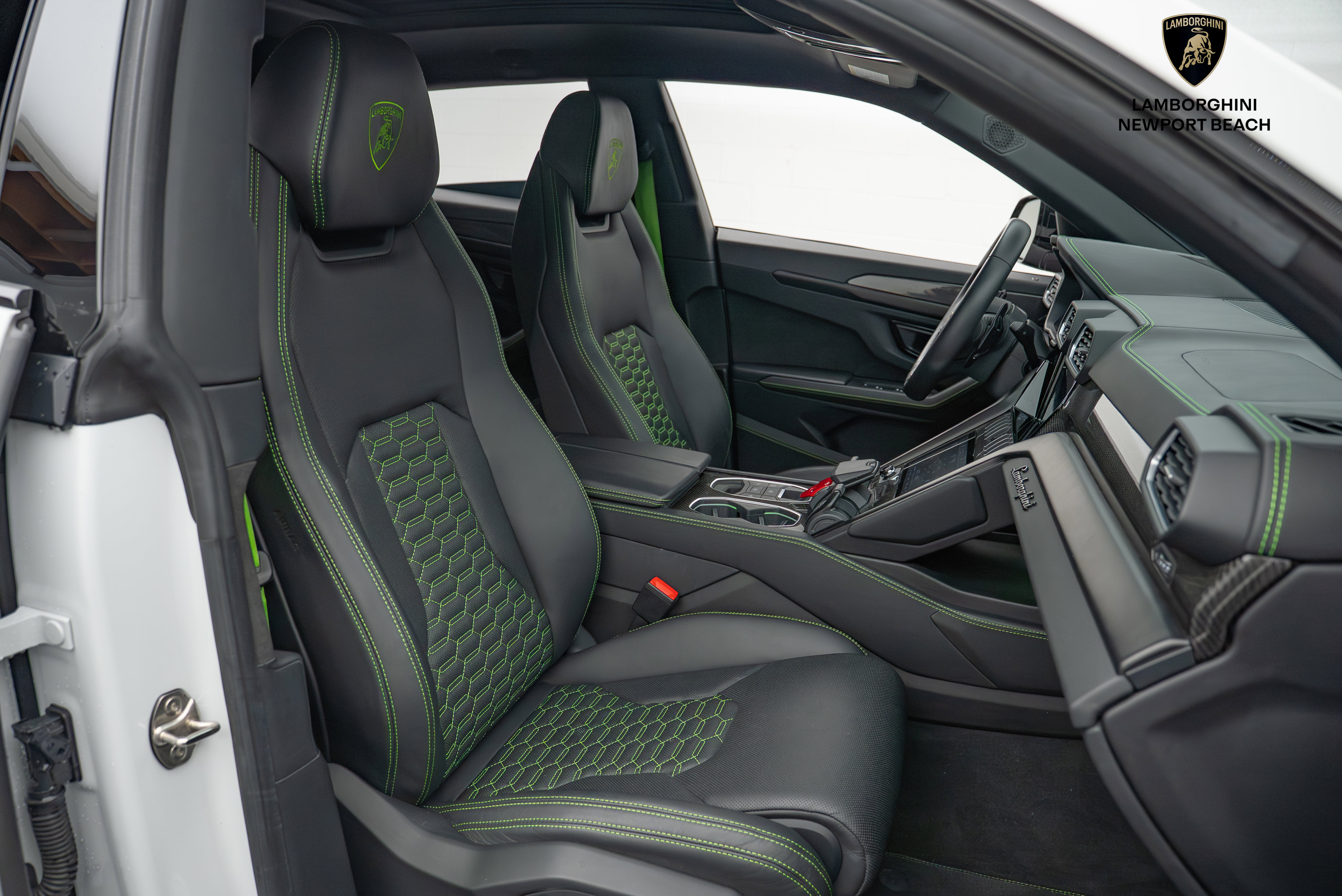 Used 2024 Lamborghini Urus S image 23