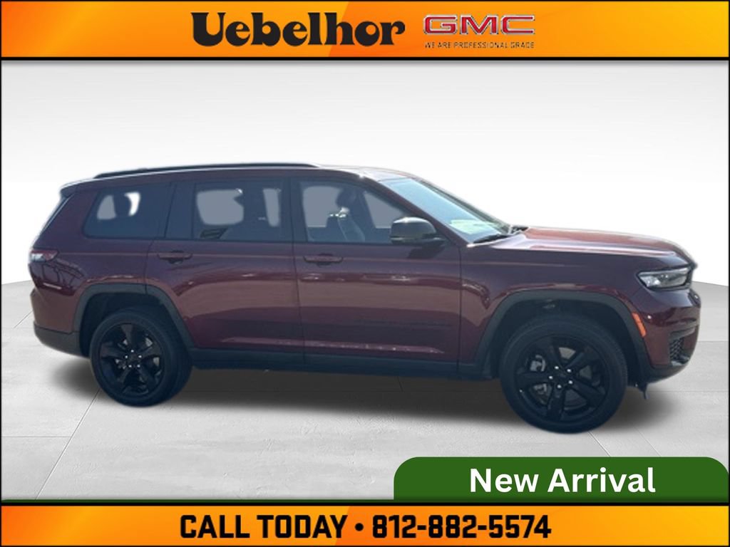 Used 2023 Jeep Grand Cherokee L Laredo AWD/4WD image 5